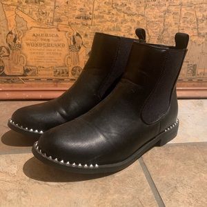 Studded Chelsea boots from Nasty Gal